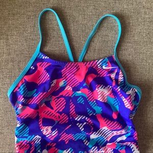 Size 32/W’s 6 Nike Performance Swimsuit
